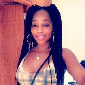 Meet your Posher, Adeola